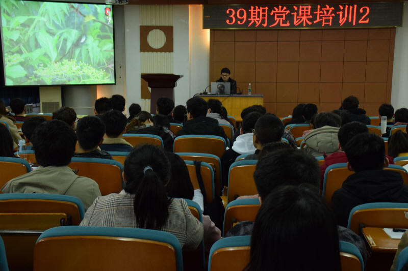 党课现场(赵宇 摄)